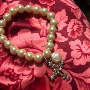 Cute Pearl Bracelet